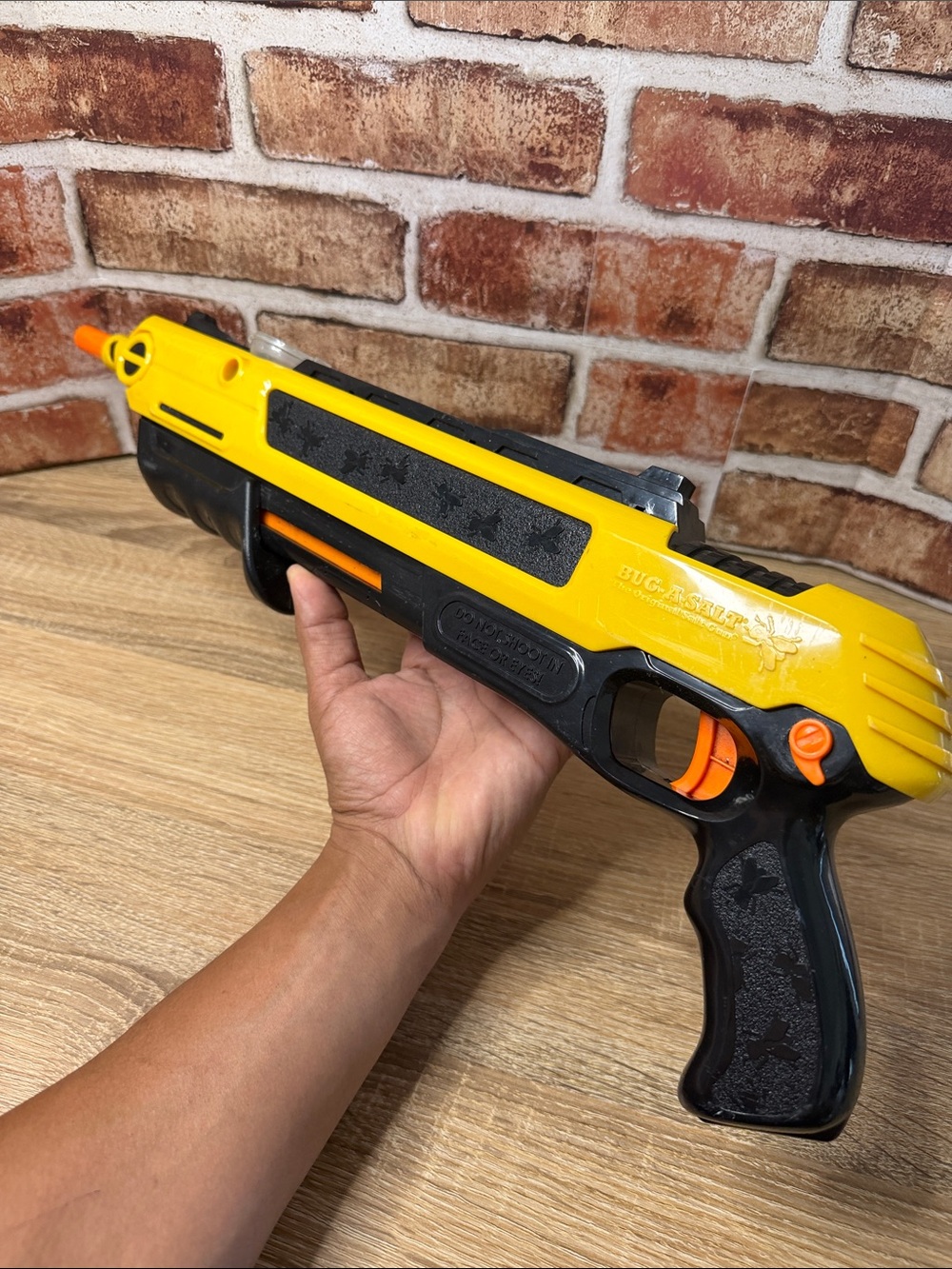 Bug-A-Salt Black Yellow Original Salt Gun Kills Flying Insects Bugs Flies TESTED